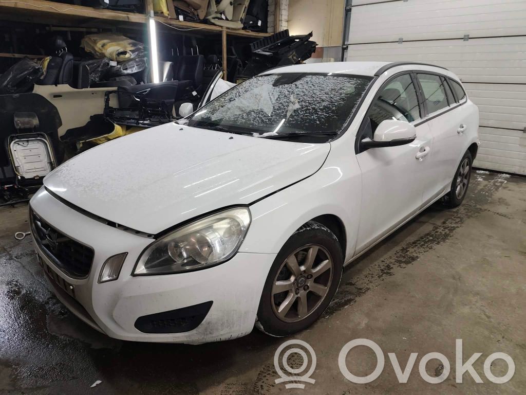 V60 V60, V60 Cross Country  31343146