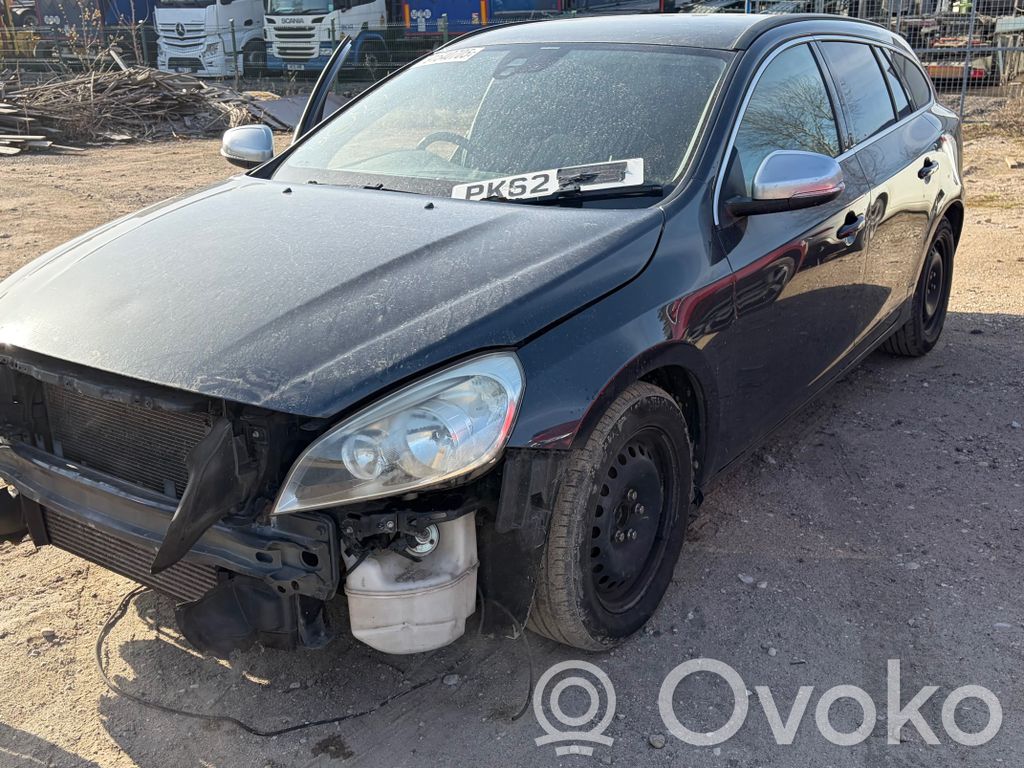 V60 V60, V60 Cross Country  31334345