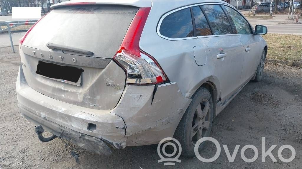 V60 V60, V60 Cross Country  39804159