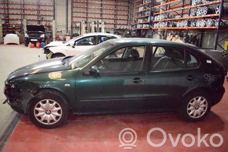 Leon (1M) Leon  1M0833055L