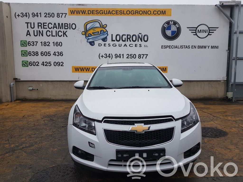 Cruze Cruze  13317106