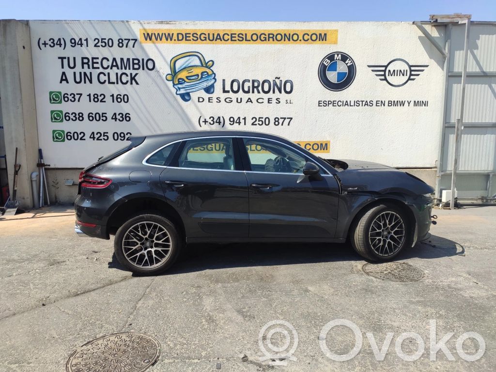 Macan (95B) Macan  95B907040AG