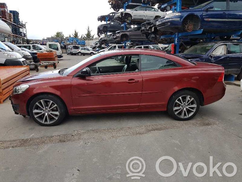 C70 C70  39879658