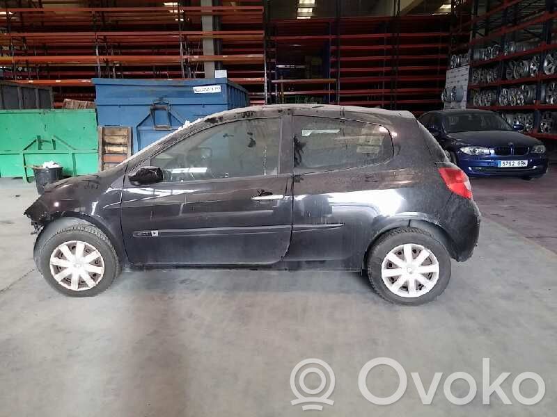 Clio III Clio  8200556912