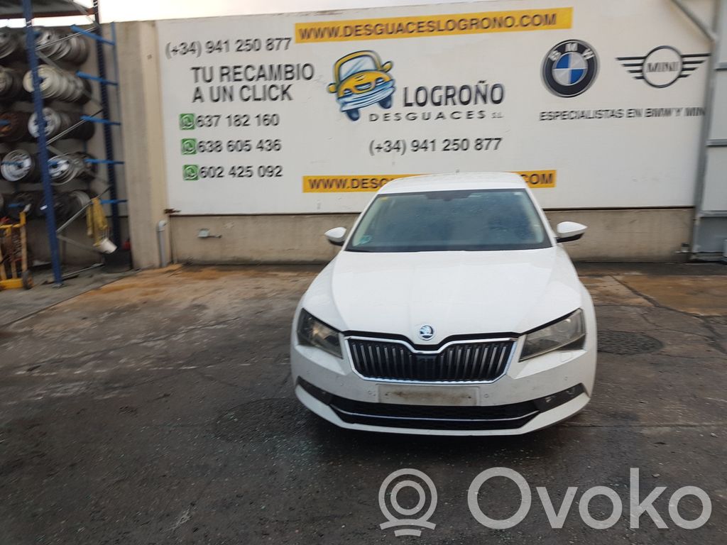Superb B8 (3V) Superb  3Q0201055BL
