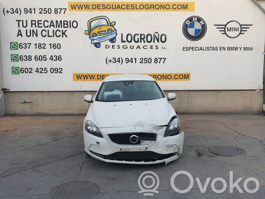 V40 Cross country V40 Cross Country  32260461