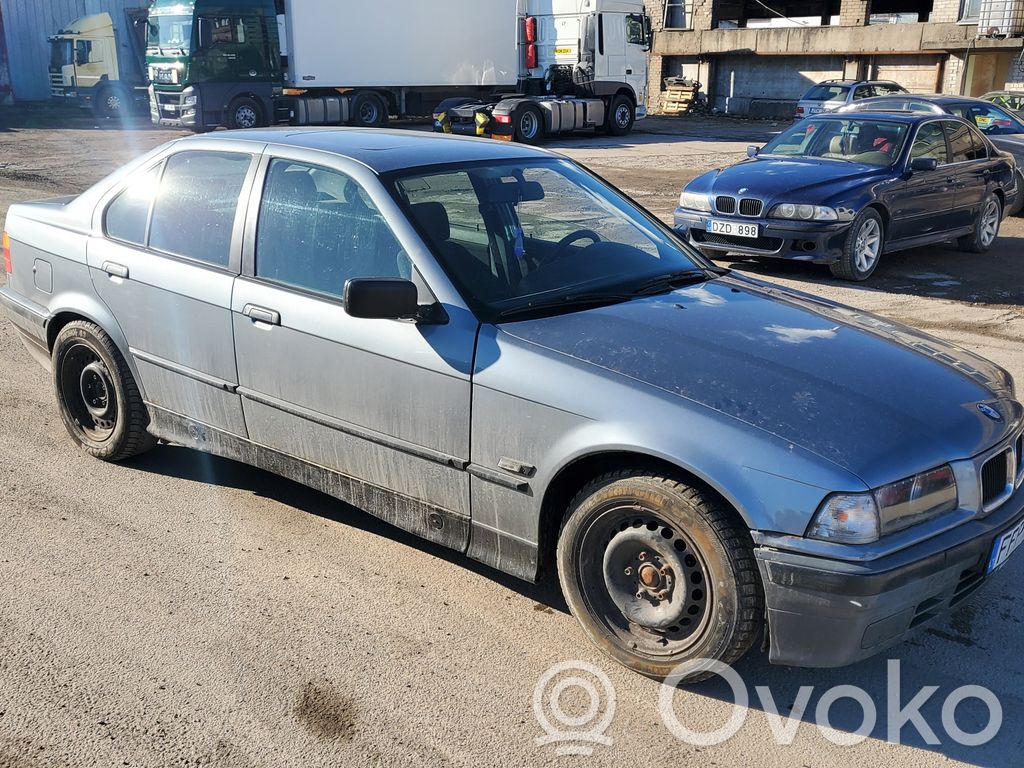 3 E36 Series 3  1387824
