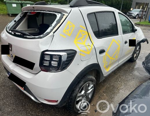 Sandero II Sandero, Sandero Stepway  825033585RG