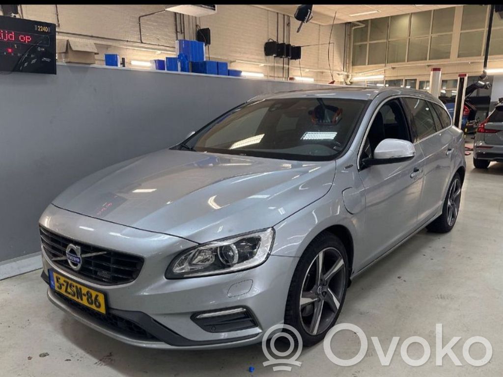 V60 V60, V60 Cross Country  6G926P082