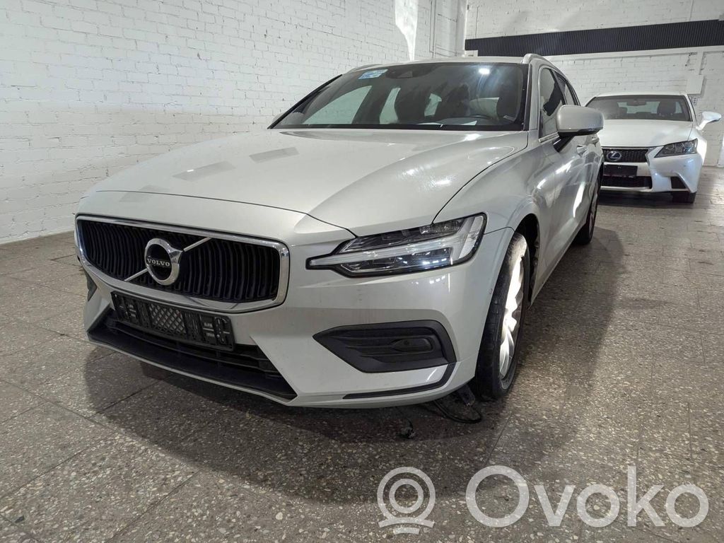 V60 V60, V60 Cross Country  31439594