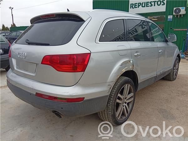 Q7 4L Q7  4L0945094