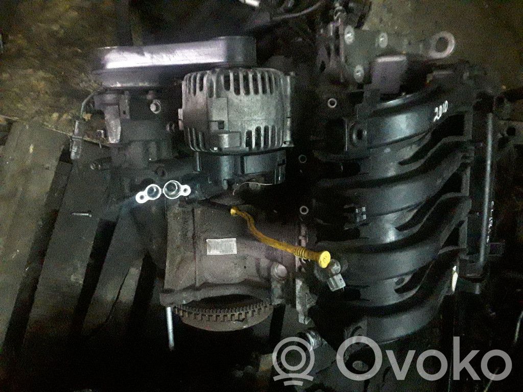 Clio III Clio  8200800136