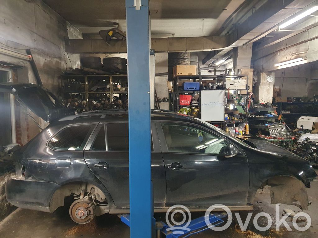 Golf V Golf  1K4881105LS