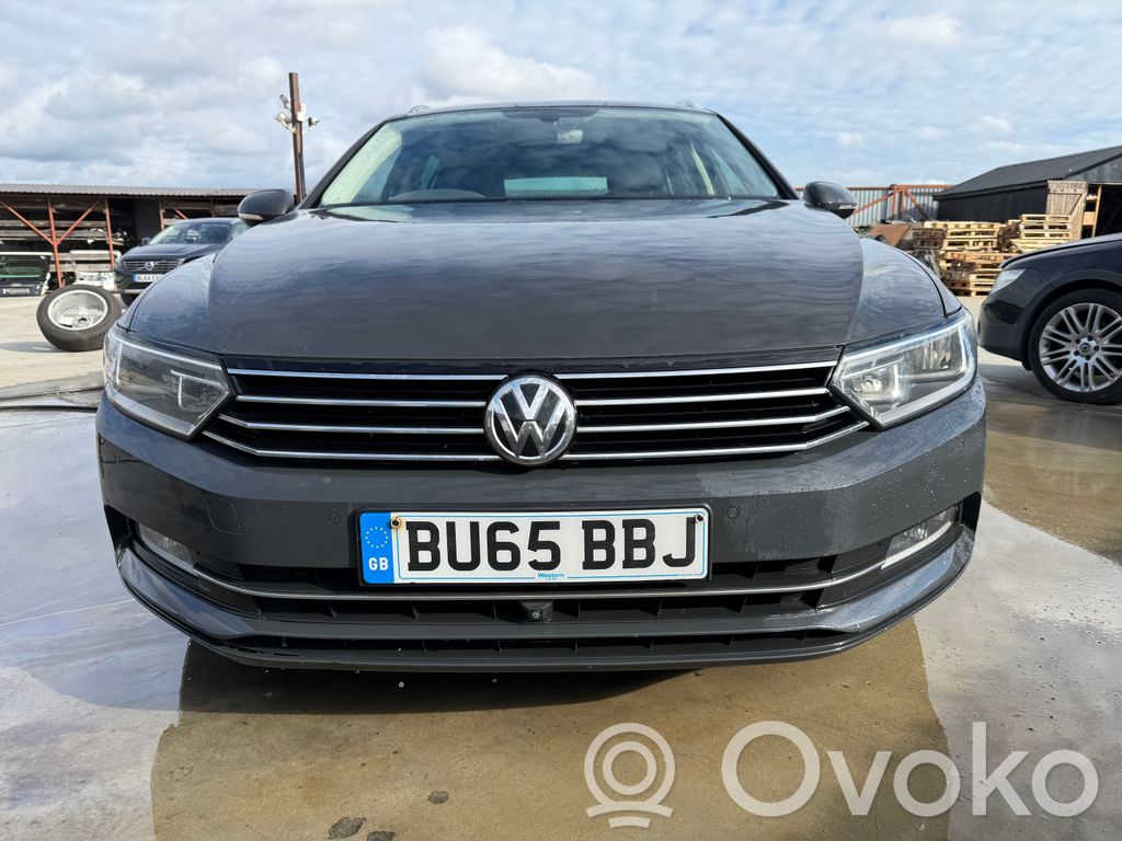 PASSAT B8 Passat  5Q0937086AH
