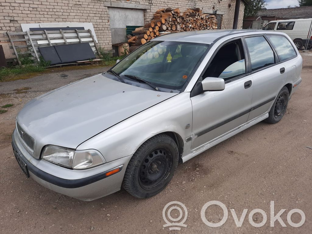 S40, V40 S40, V40