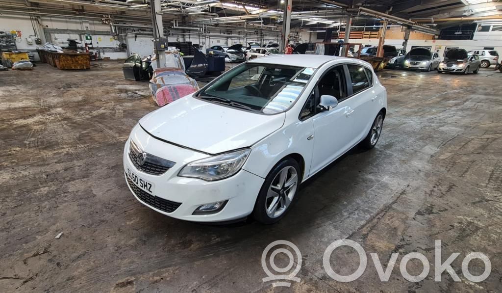 Astra J Astra  13500582