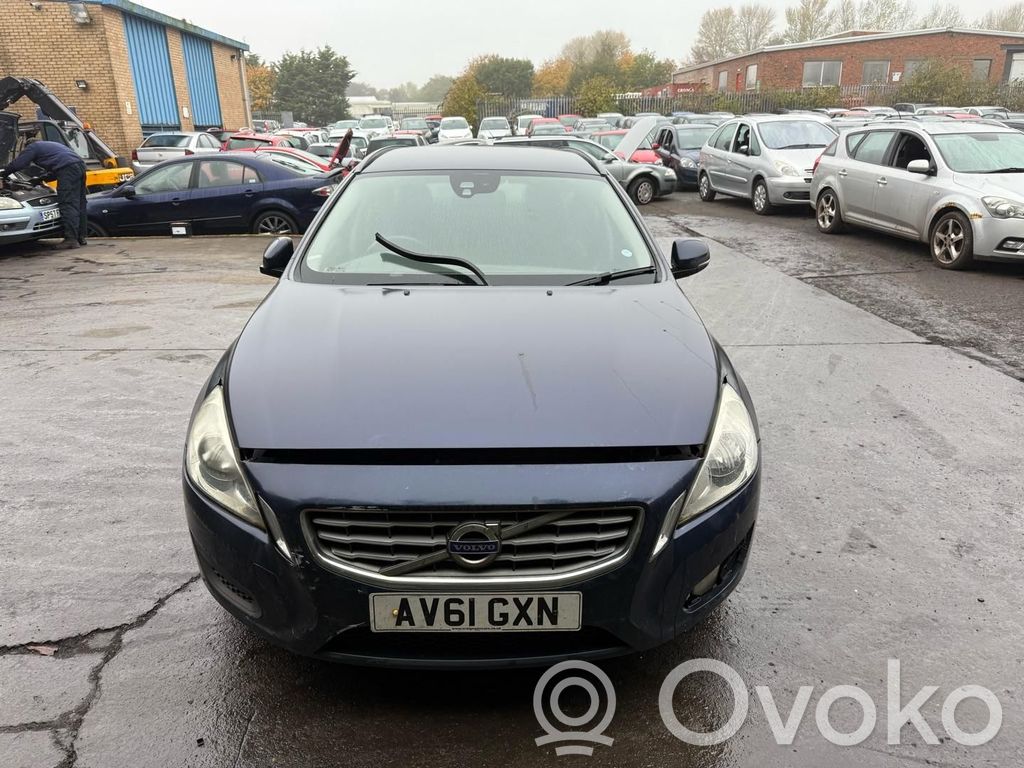 V60 V60, V60 Cross Country  30795272