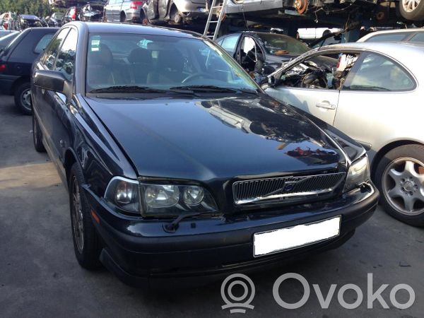 S40, V40 S40, V40