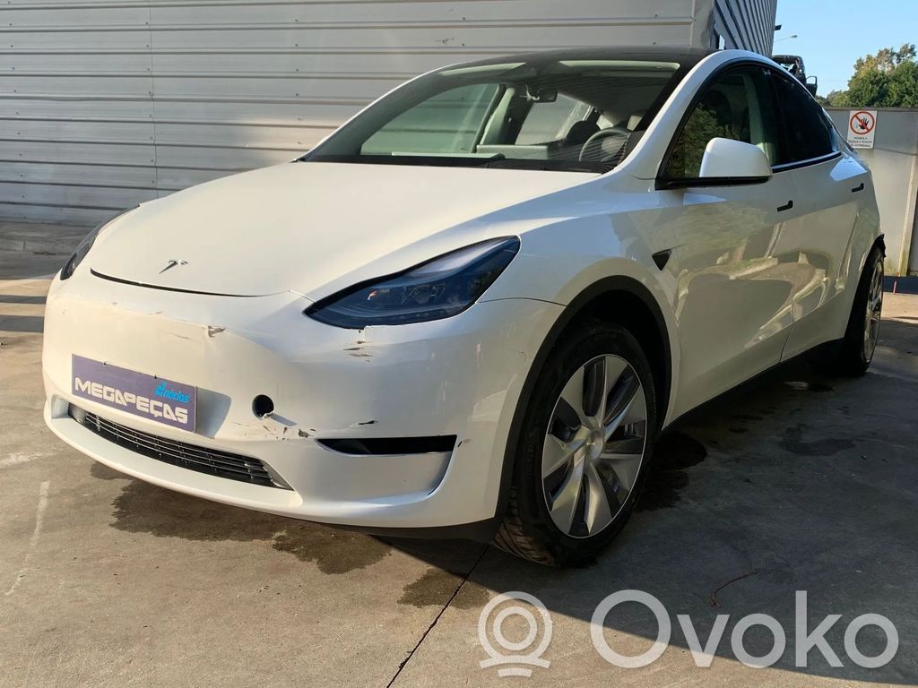 Model Y Tesla Model Y