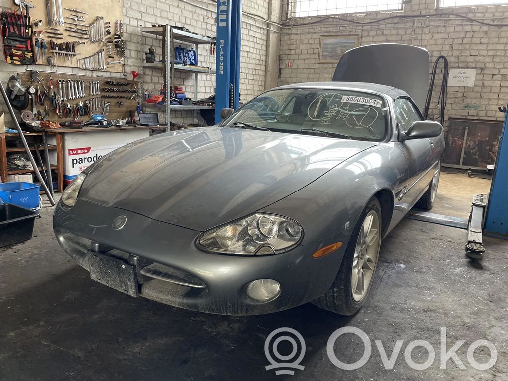 XK8 - XKR XK-Series  LJD4140CA