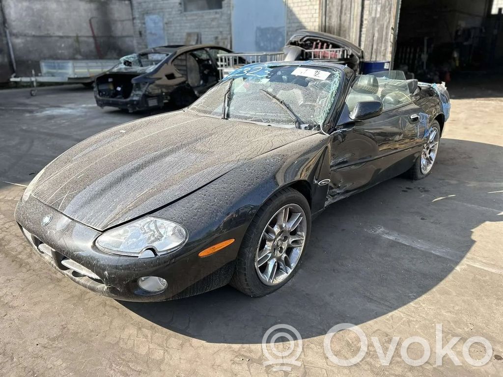 XK8 - XKR XK-Series  96JP10841B