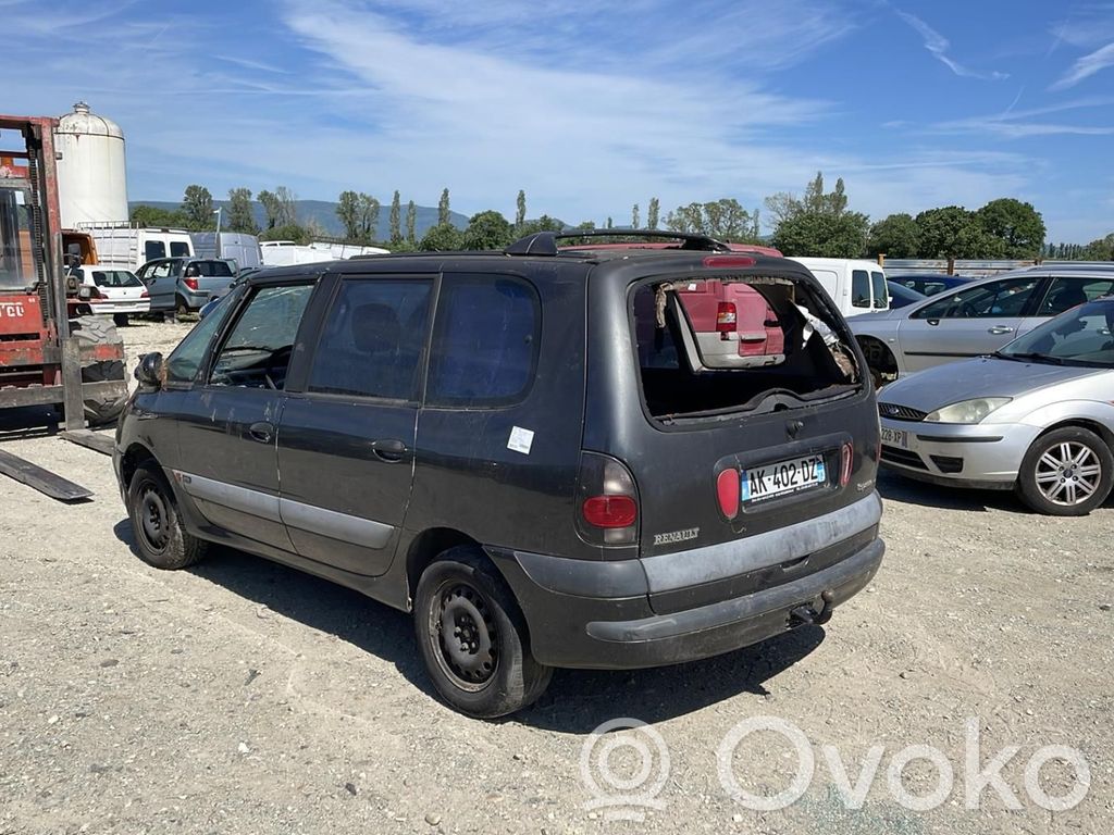 Espace III Espace  7701038270