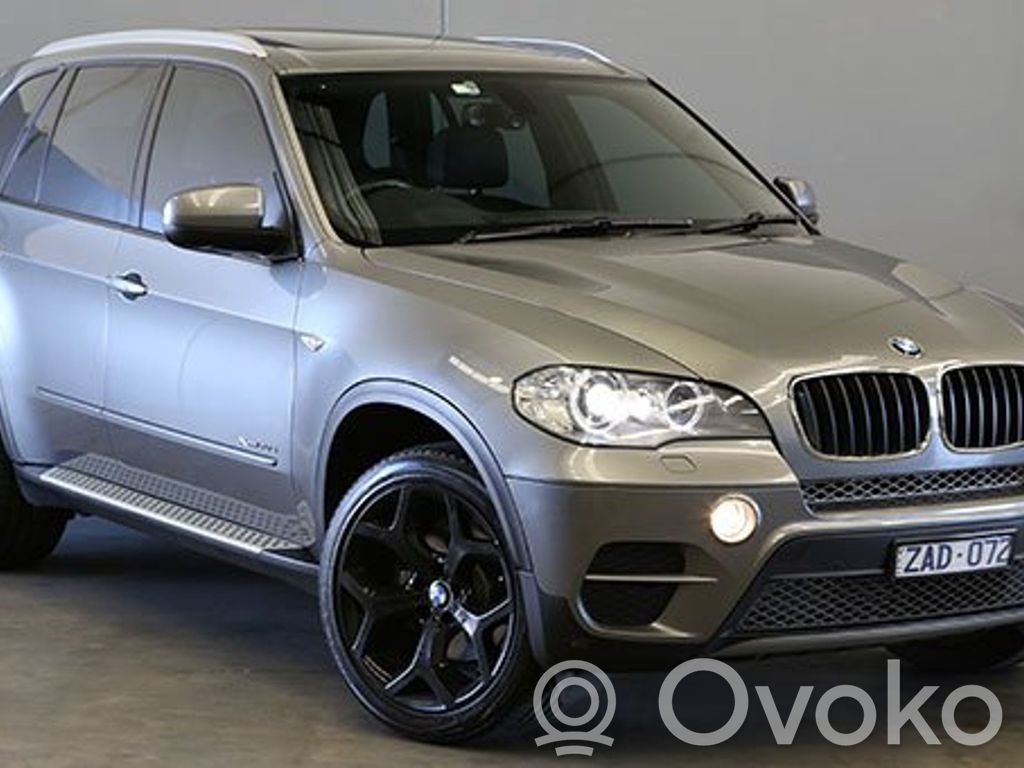 X5 E70 X5  70W2001