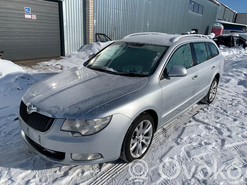 Superb B6 (3T) Superb  3T9863556A