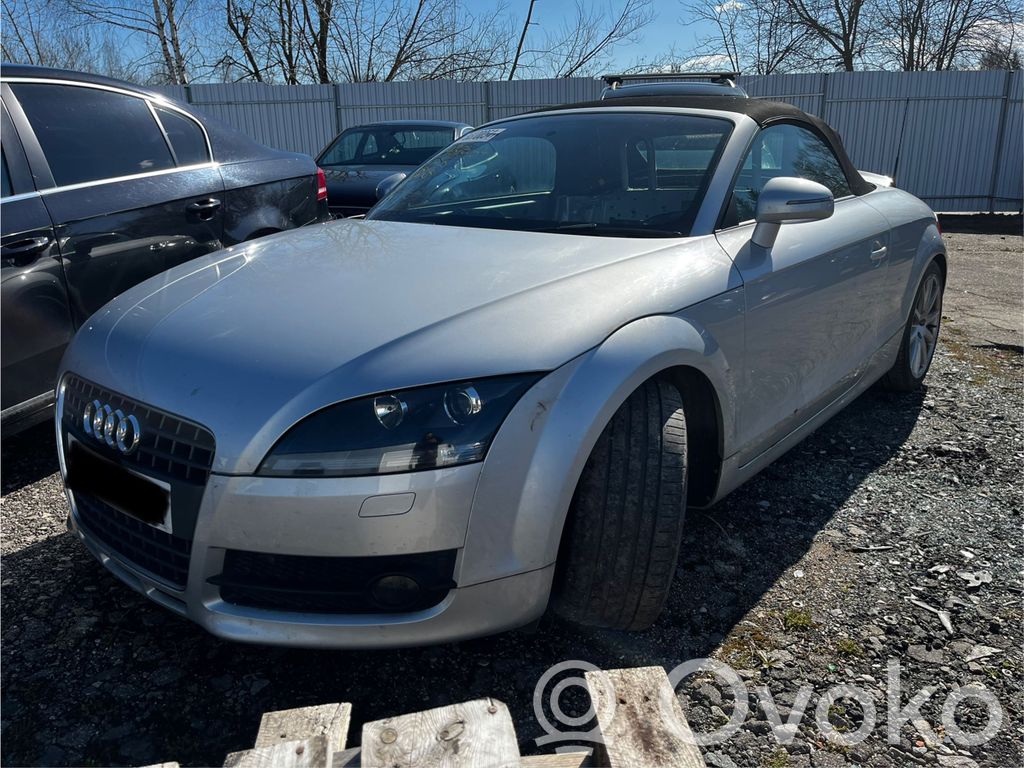 TT TTS Mk2 TT, TTS  8J0807441