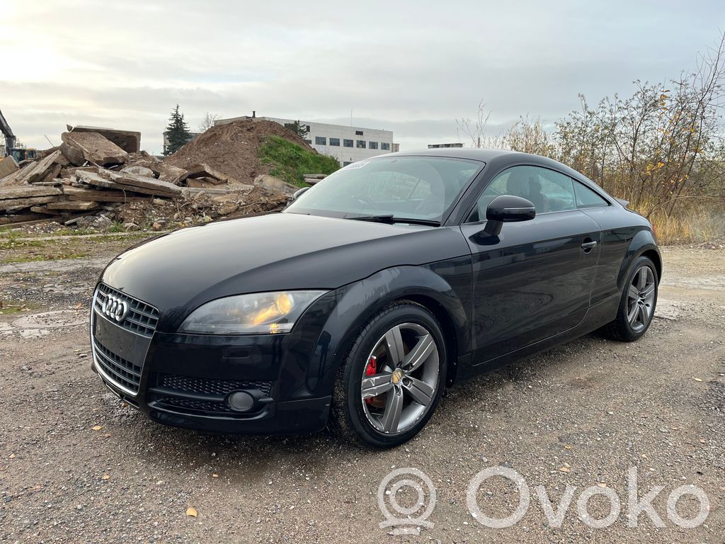 TT TTS Mk2 TT, TTS  8J8867505B