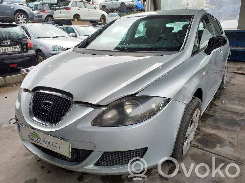 Leon (1P) Leon  5P0955711C