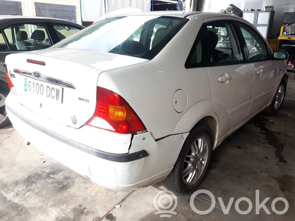 Focus Focus  YS6Q6675AF