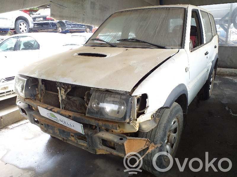 Terrano Terrano  825027F600