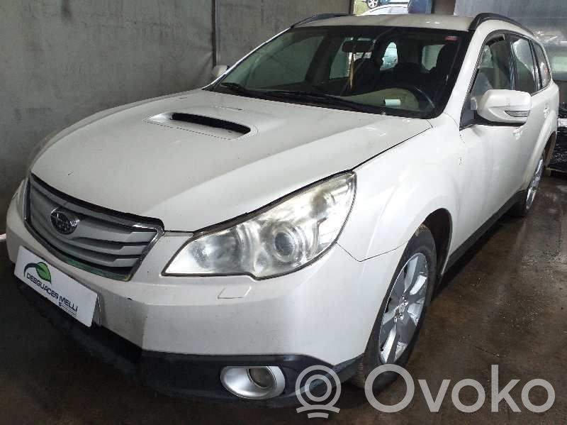 Outback Outback  61035AJ000