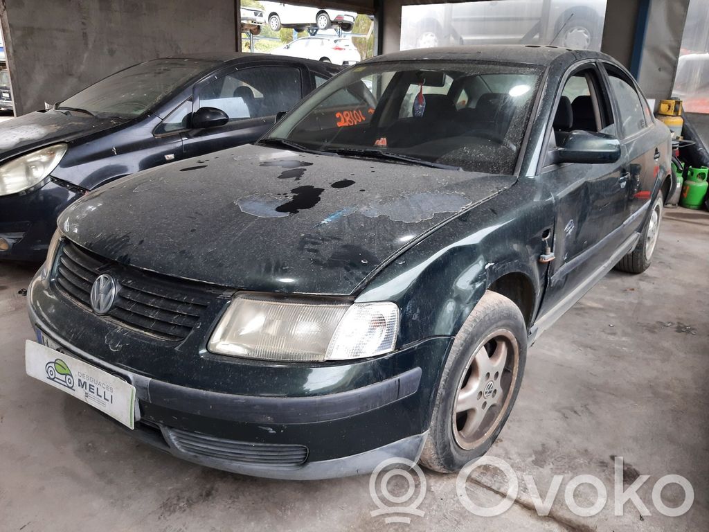 PASSAT B5 Passat  8D0907558F