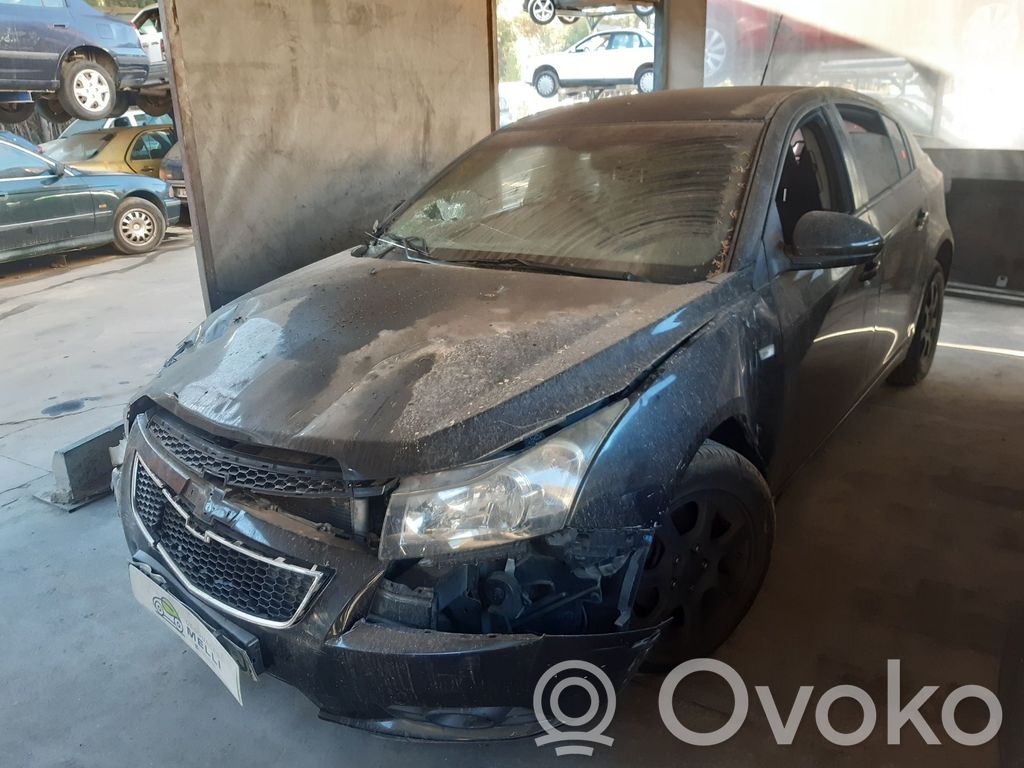Cruze Cruze  95214143