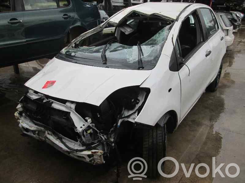 Yaris Yaris  445100D012