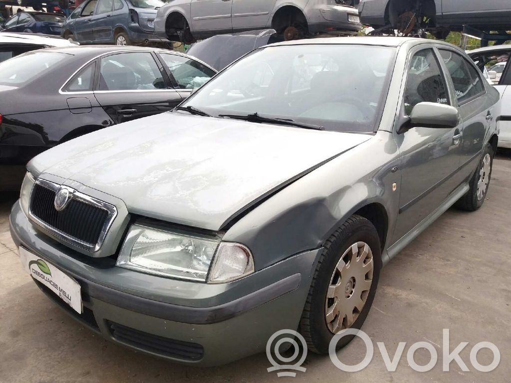 Octavia Mk2 (1Z) Octavia  06A131351B
