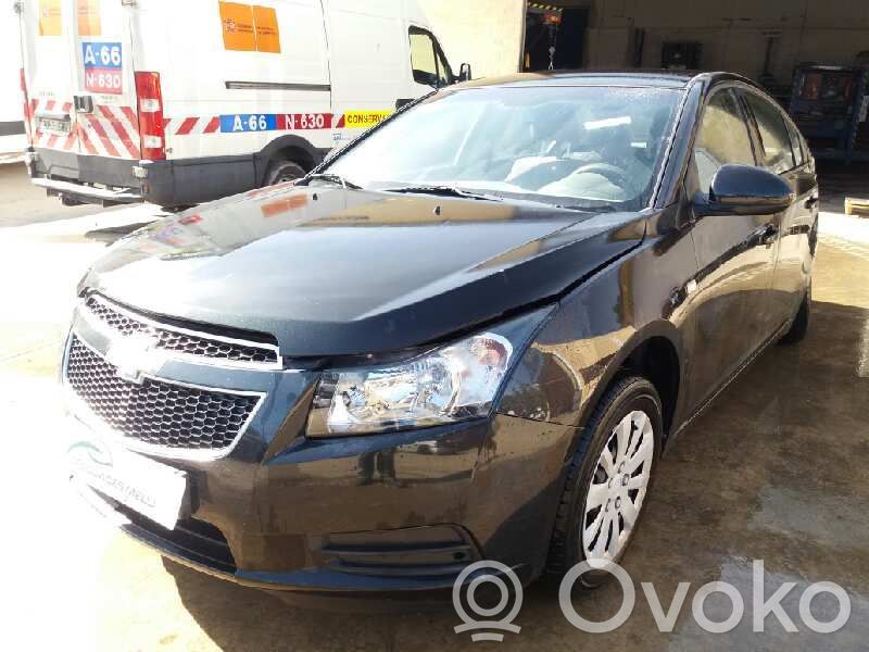 Cruze Cruze  A092950003