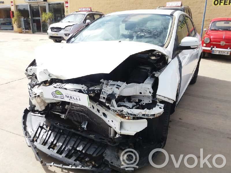 Focus Focus  AV6T13335AE