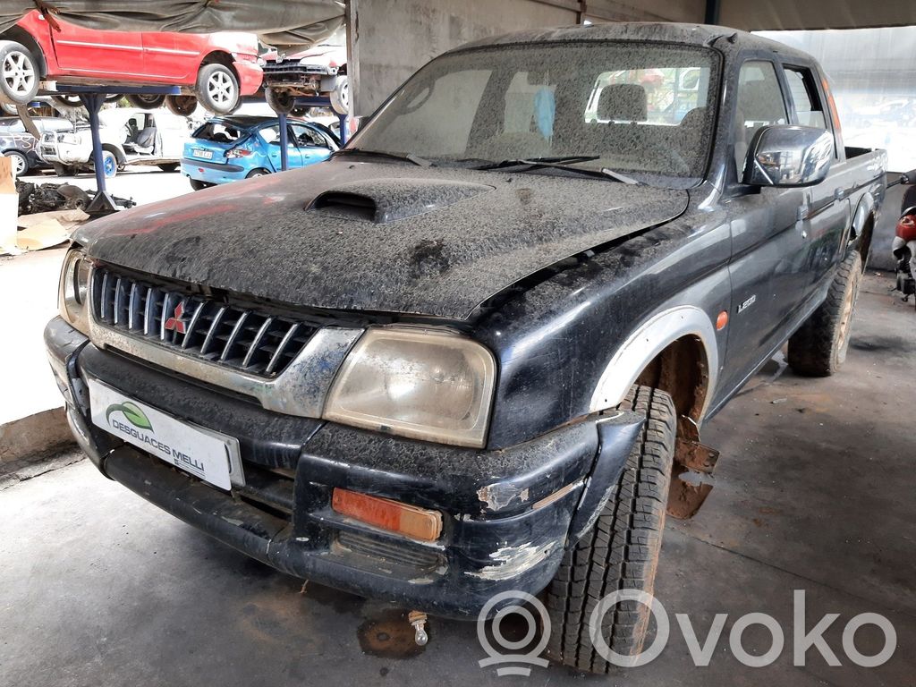 L200 L200, L300, L400 Space Gear  MR144546