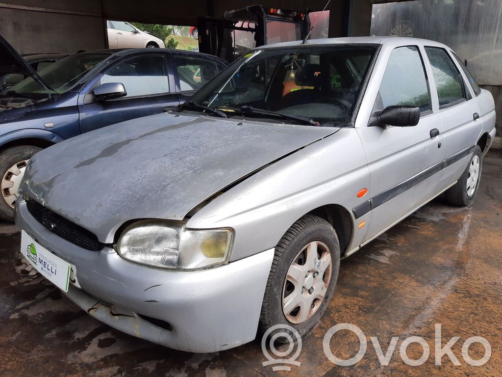Escort Escort  1017990