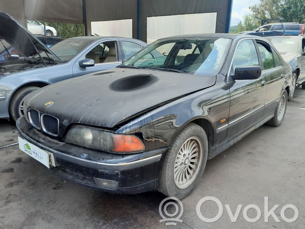 5 E39 Series 5  8159312