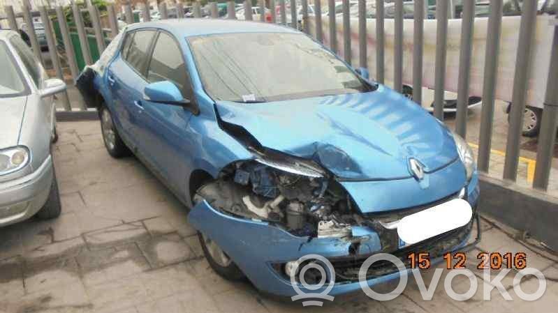 Megane III Megane  682525548R