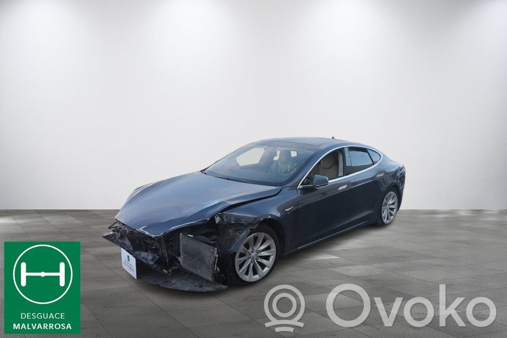 Model S Tesla Model S  106263400A