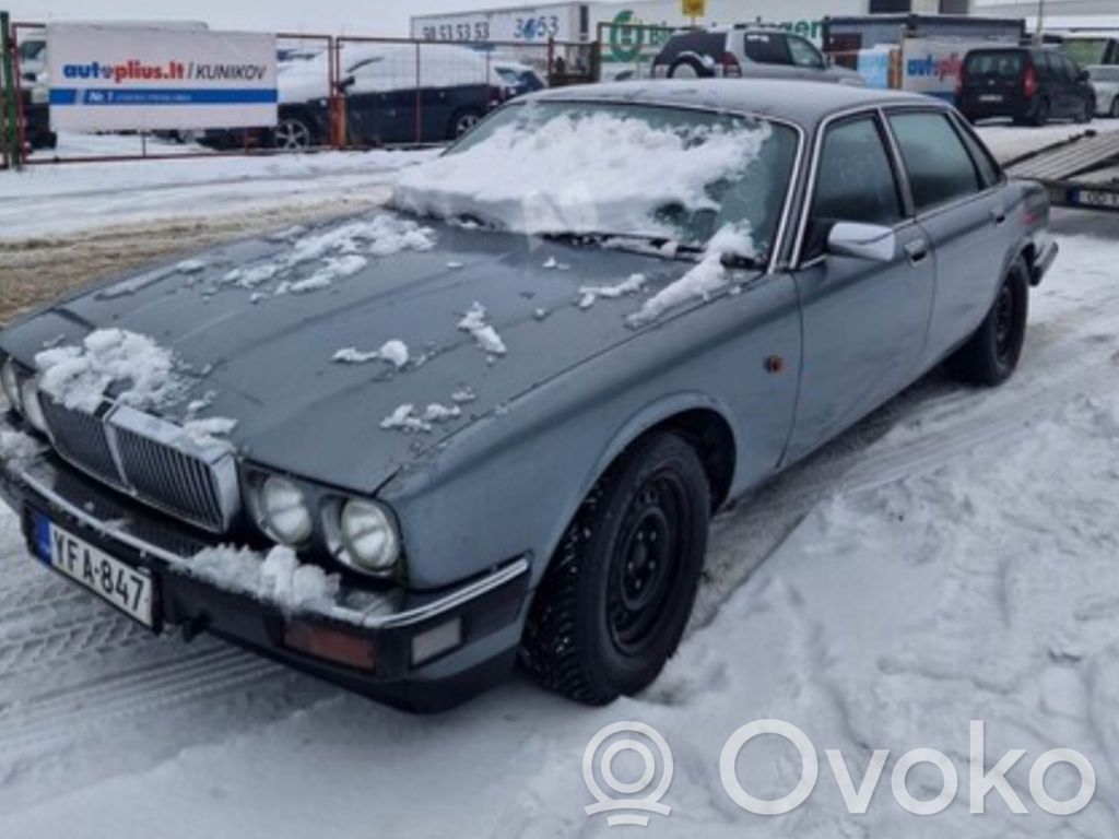 XJ X40 XJ  CBC4710