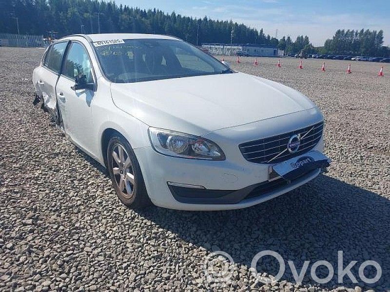 V60 V60, V60 Cross Country  124077810