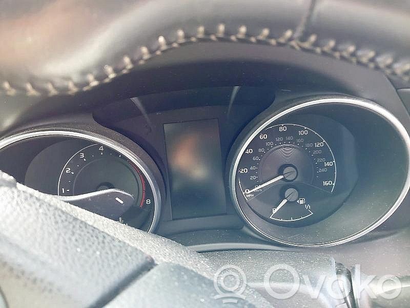 Auris E180 Auris  KOITO02343