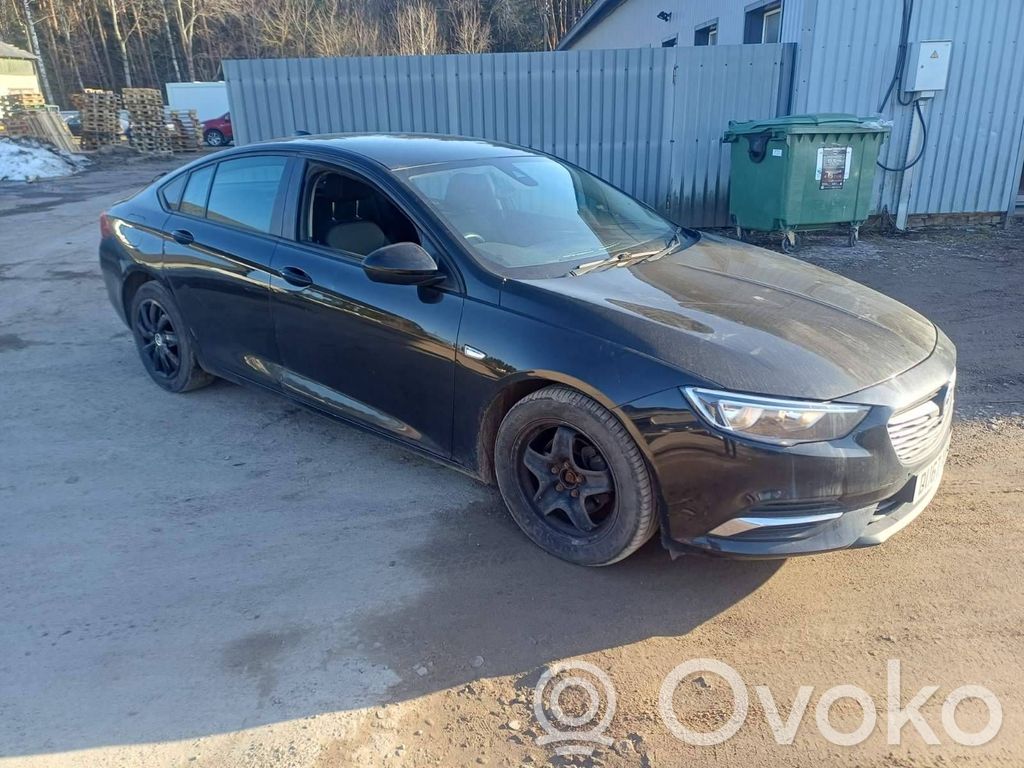 Insignia B Insignia  84240118