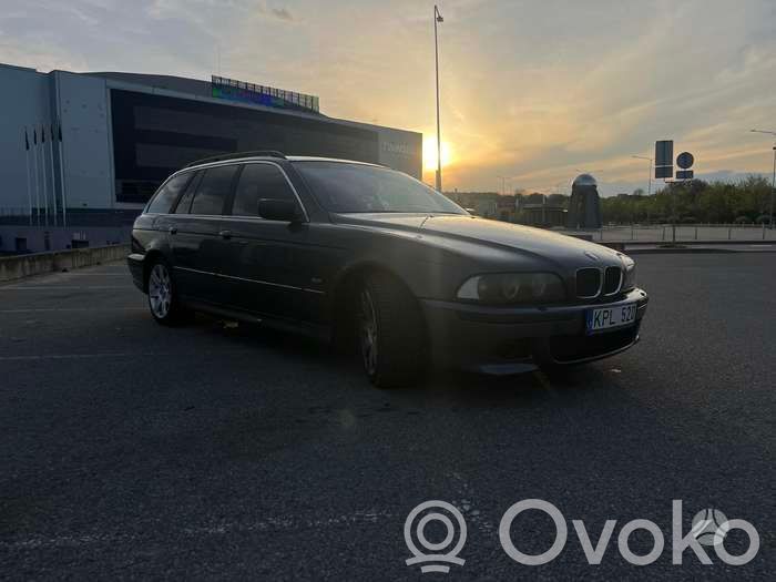 5 E39 Series 5  P0176363